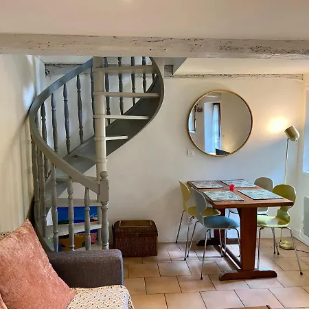 Le 18 Honfleurais Daire